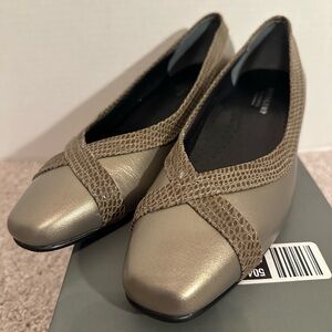 Walking Cradles Women's Taupe Flats, Pewter Leath, 8 1/2N, NWT